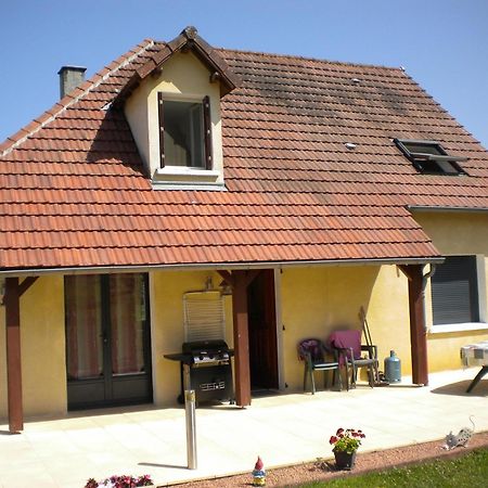 Claude Et Chantal Saint-Yorre Exterior photo